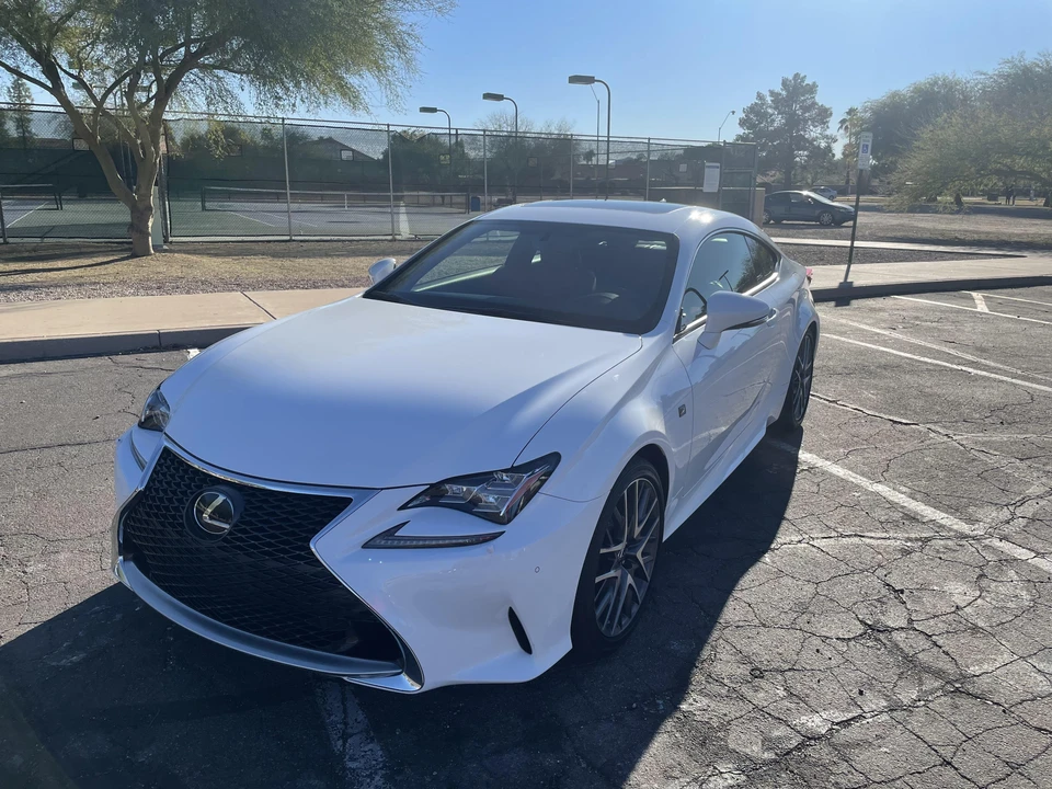 2015 Lexus RC - Image 7 of 31