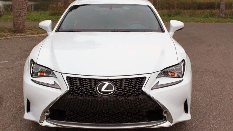 2015 Lexus RC - Image 2 of 10