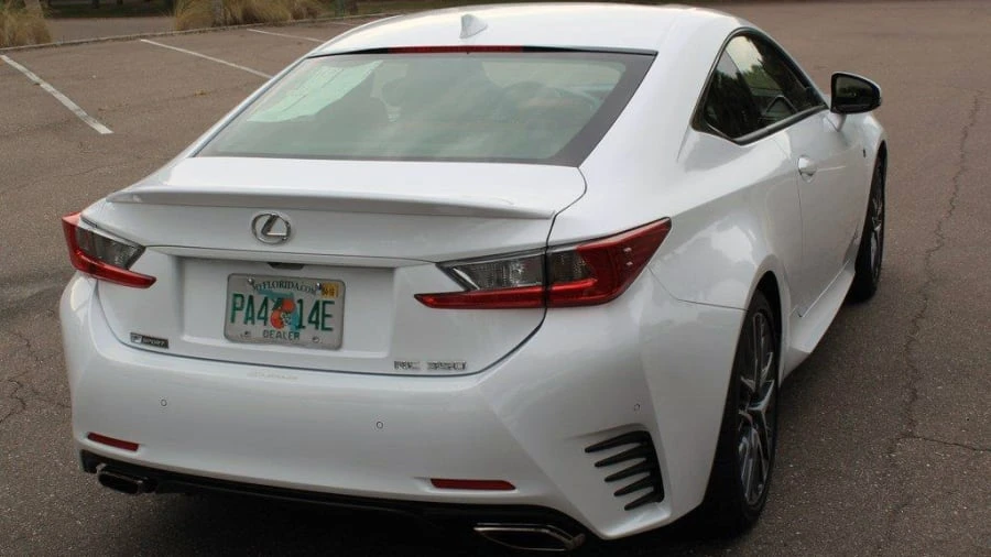 2015 Lexus RC - Image 3 of 10