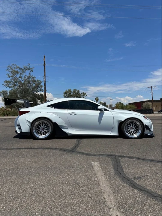 2015 Lexus RC - Image 8 of 13