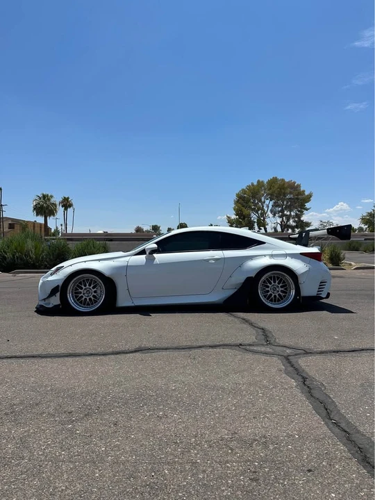 2015 Lexus RC - Image 5 of 13