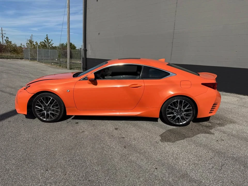 2015 Lexus RC - Image 2 of 15