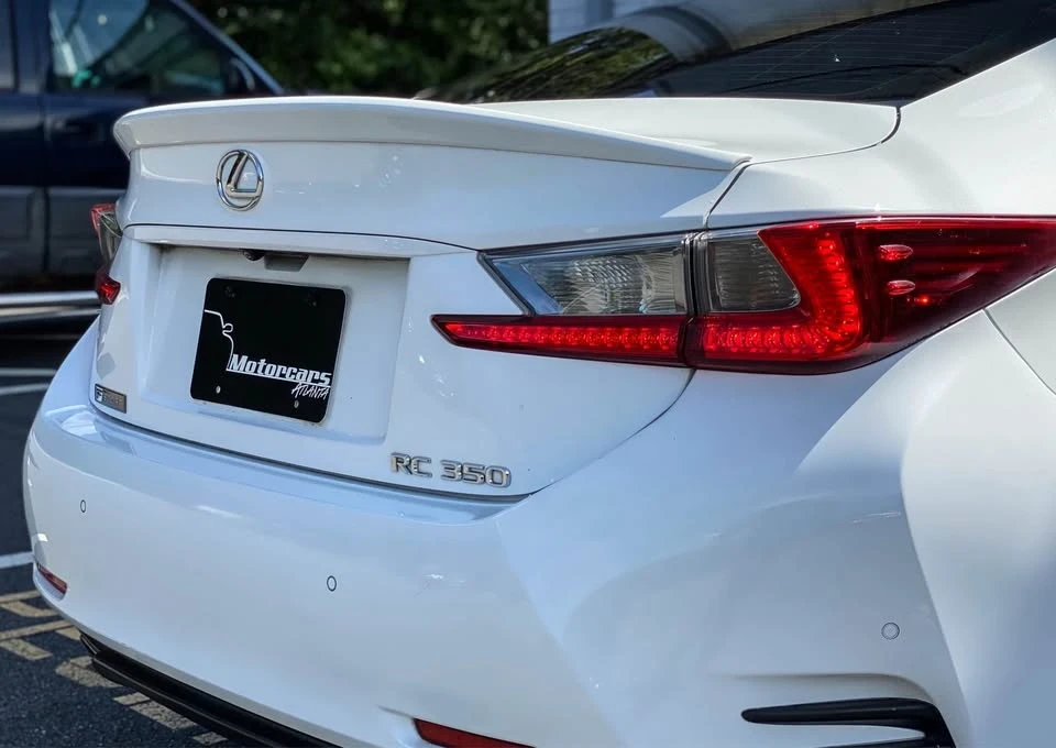 2015 Lexus RC - Image 8 of 12