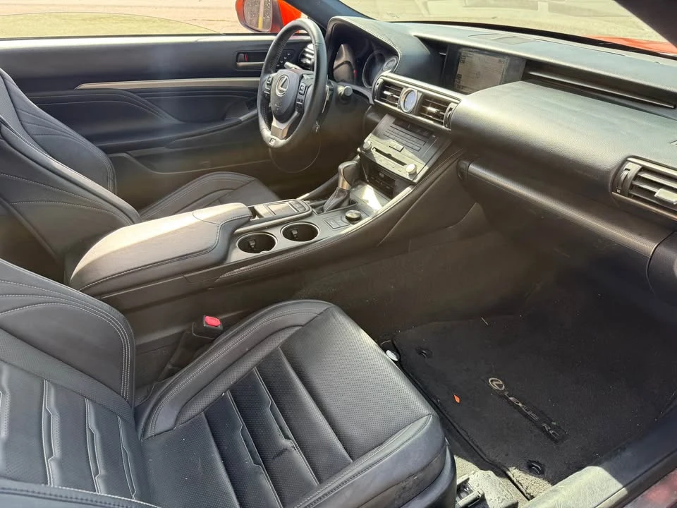 2015 Lexus RC - Image 9 of 15