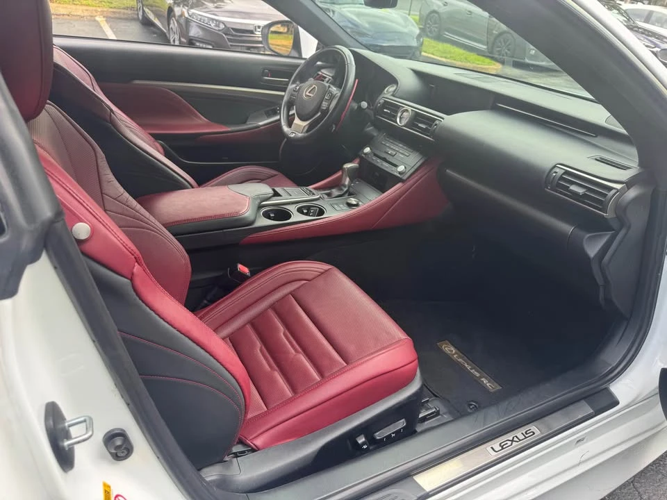 2015 Lexus RC - Image 11 of 14