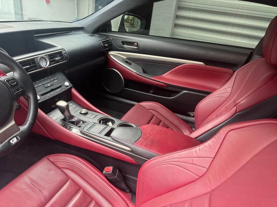 2015 Lexus RC - Image 9 of 14