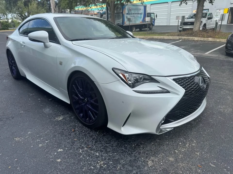 2015 Lexus RC - Image 2 of 14