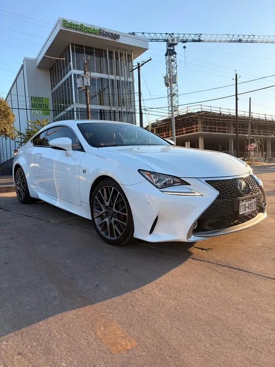 2015 Lexus RC - Image 9 of 13