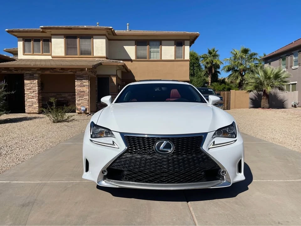 2015 Lexus RC - Image 2 of 18