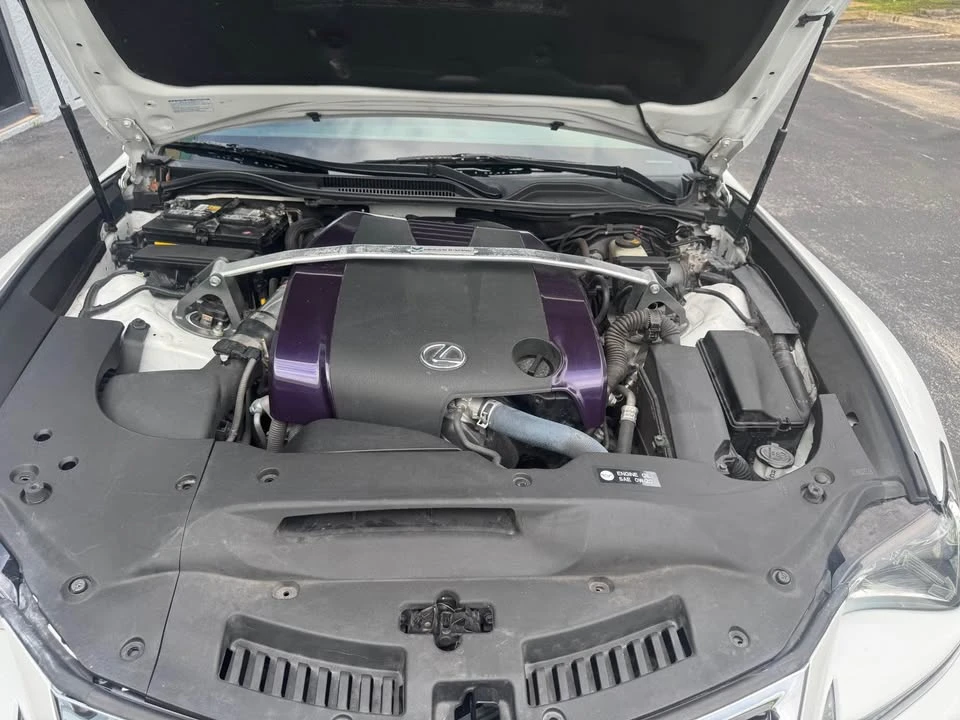 2015 Lexus RC - Image 7 of 14