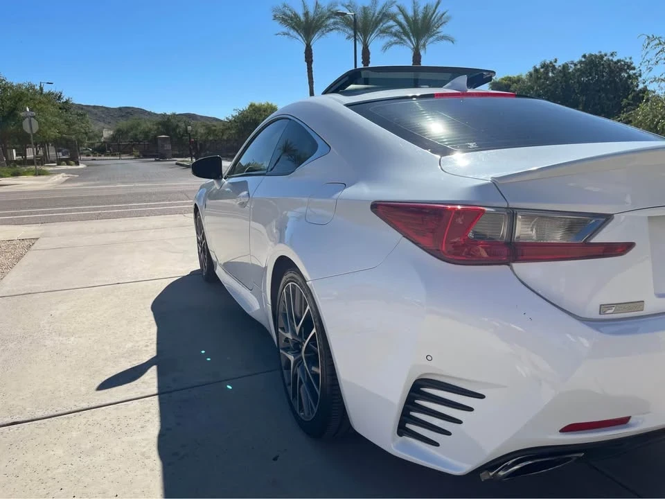 2015 Lexus RC - Image 9 of 18