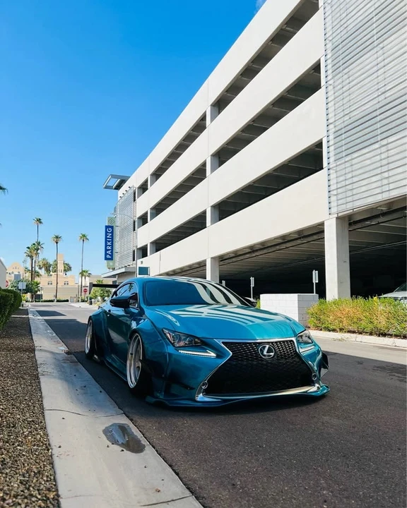 2015 Lexus RC F - Image 2 of 4