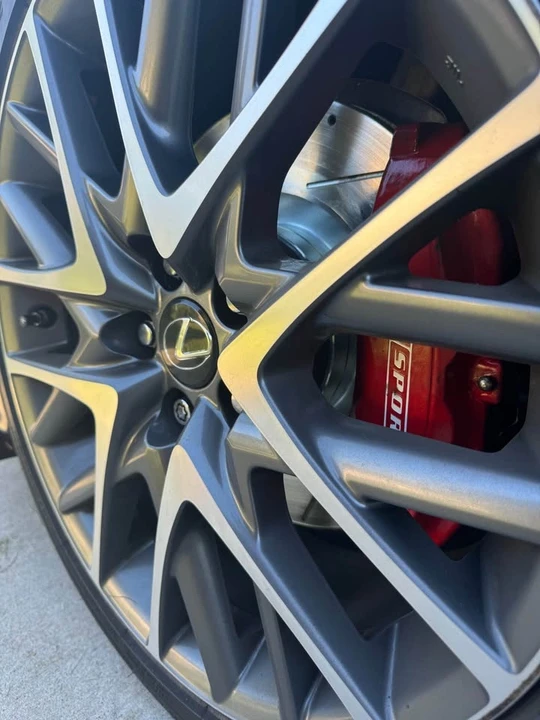 2015 Lexus RC - Image 4 of 7