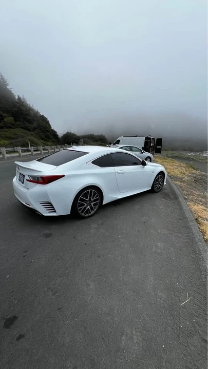 2015 Lexus RC - Image 5 of 9