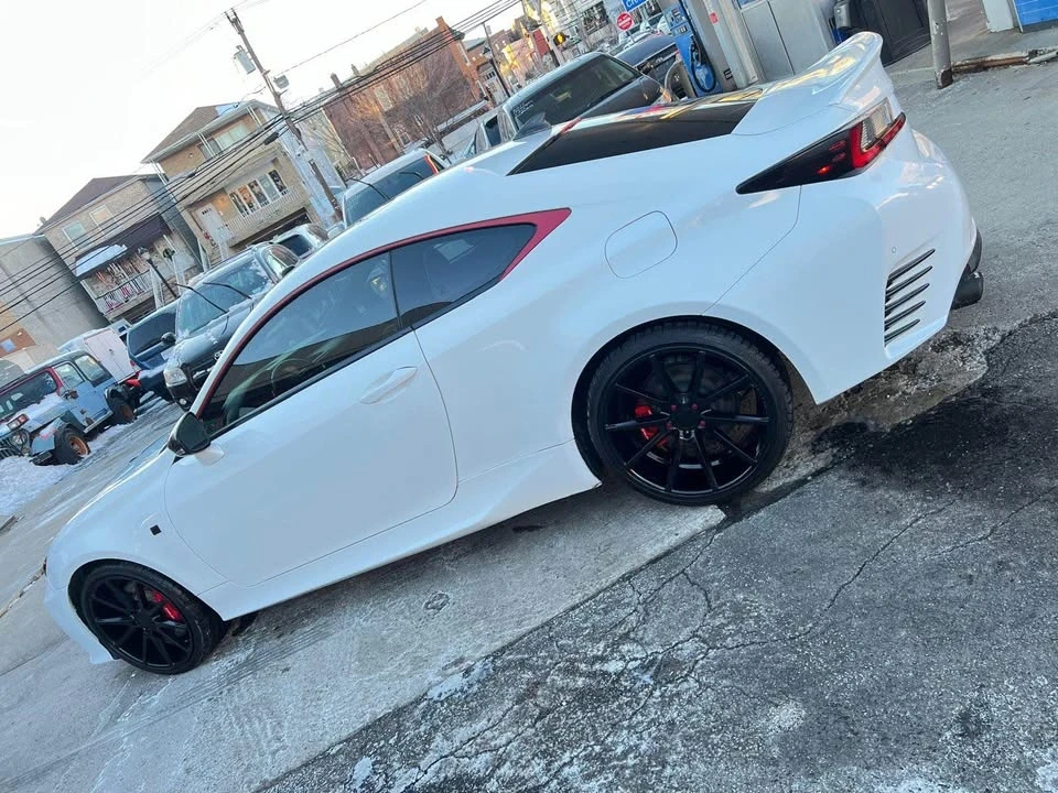 2015 Lexus RC - Image 18 of 20