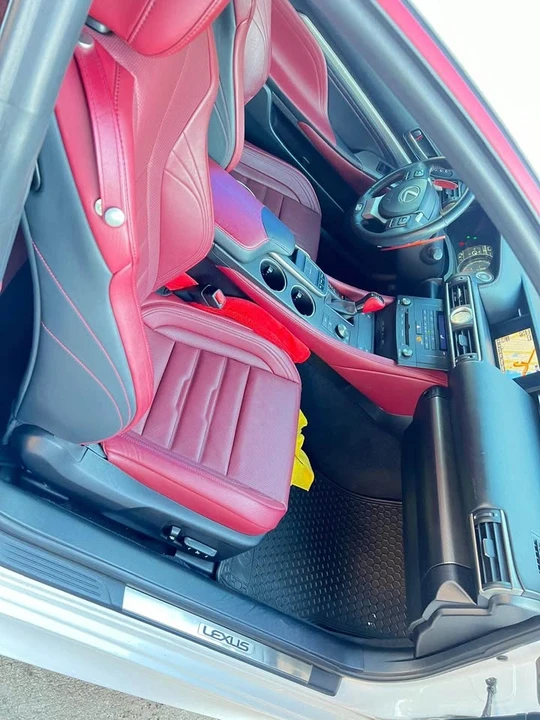 2015 Lexus RC - Image 16 of 20