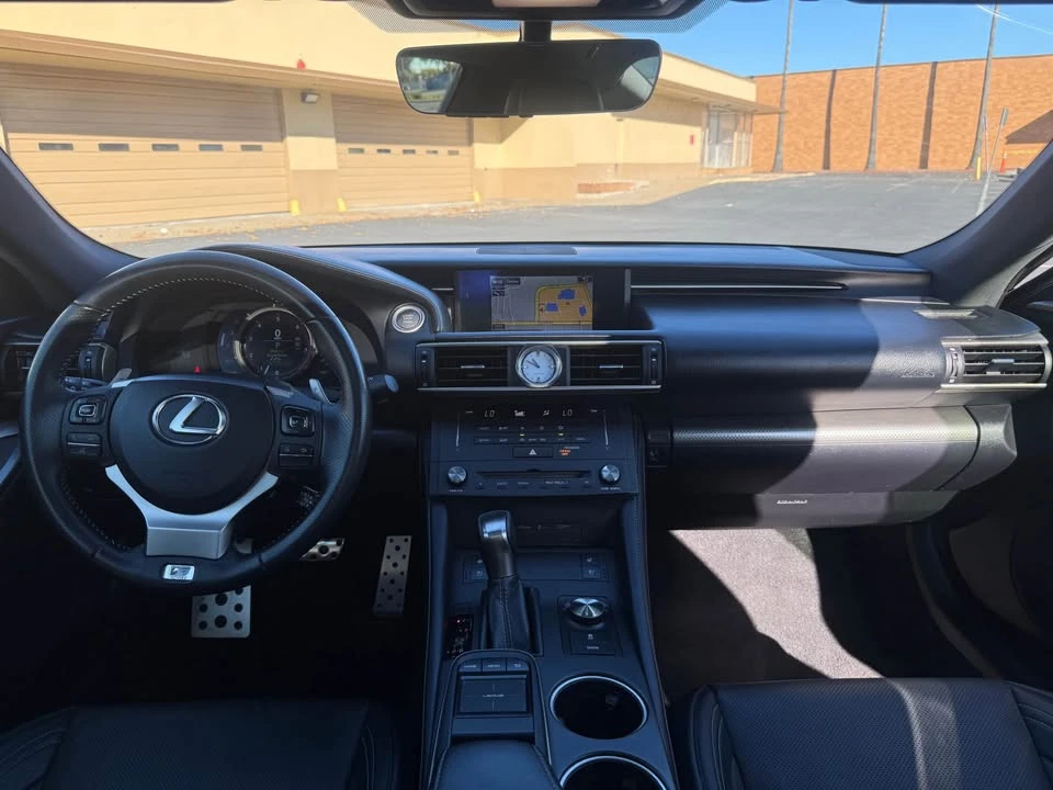 2015 Lexus RC - Image 14 of 20