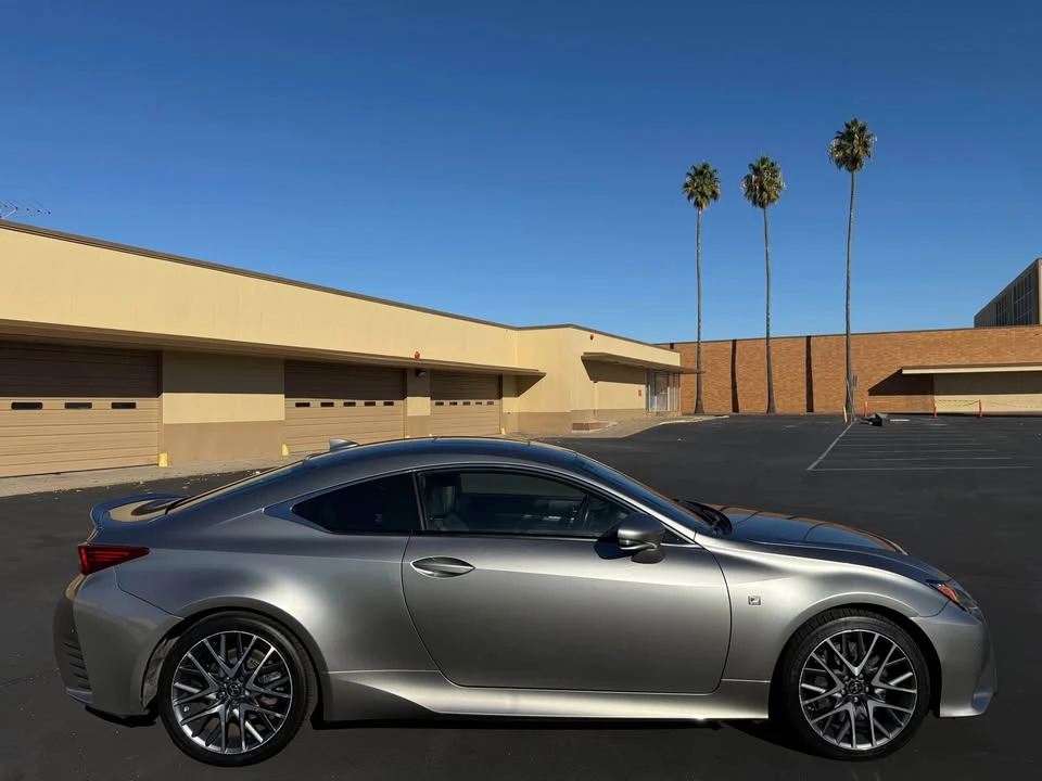 2015 Lexus RC - Image 8 of 20