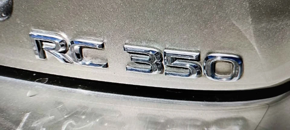 2015 Lexus RC - Image 5 of 12