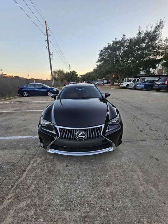 2015 Lexus RC - Image 8 of 15