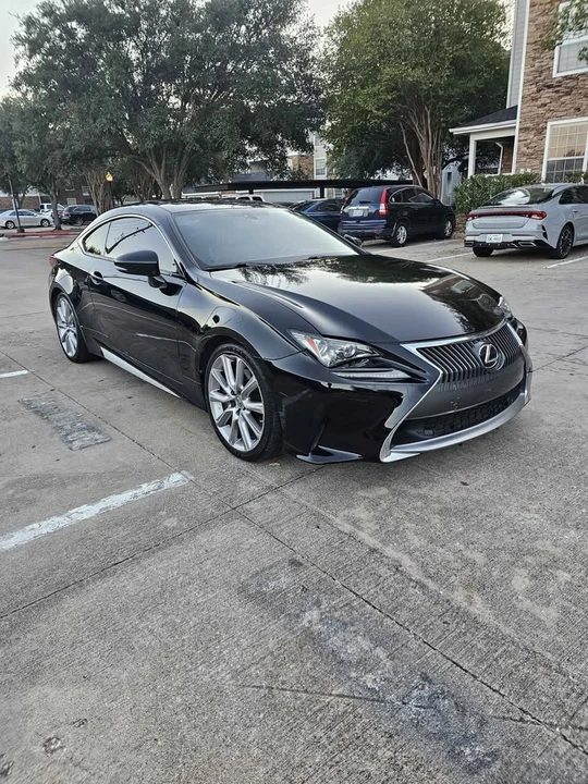 2015 Lexus RC - Image 2 of 15