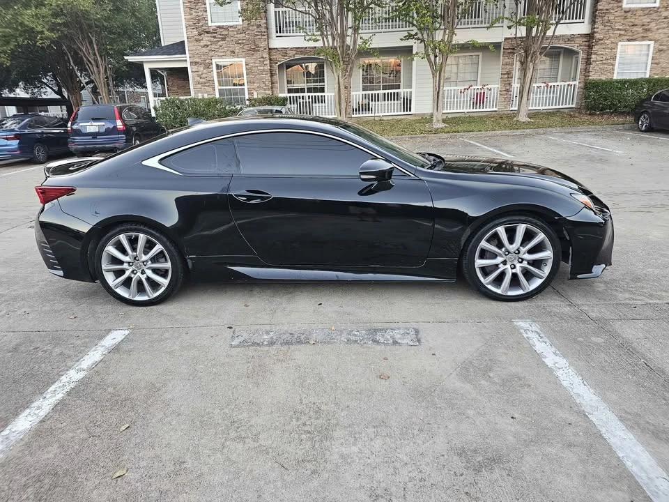 2015 Lexus RC - Image 3 of 15
