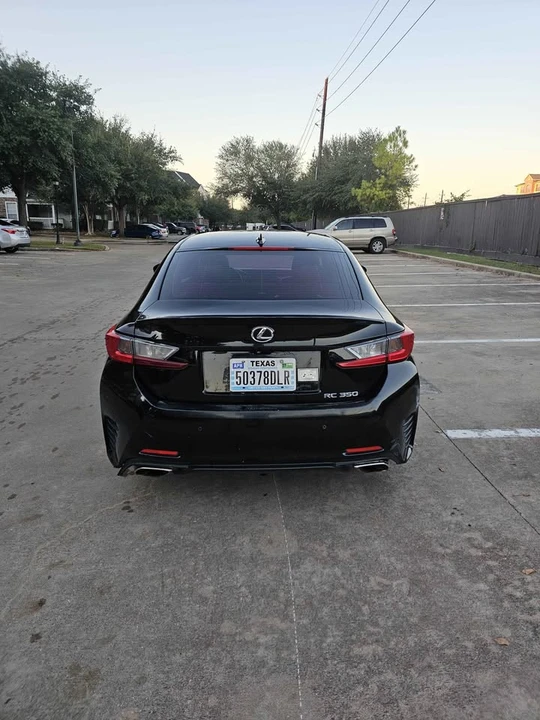 2015 Lexus RC - Image 4 of 15