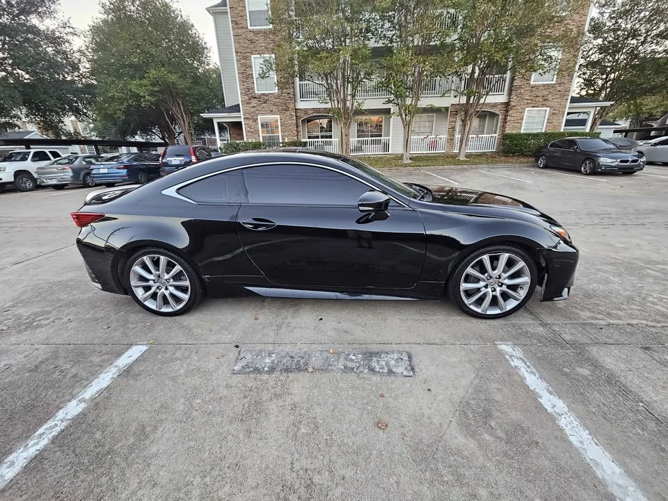 2015 Lexus RC - Image 9 of 15