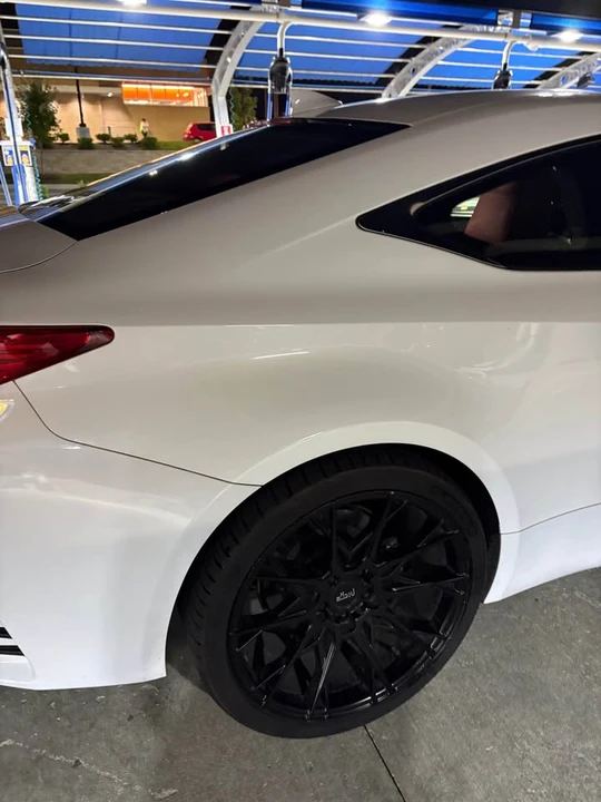 2015 Lexus RC - Image 7 of 10