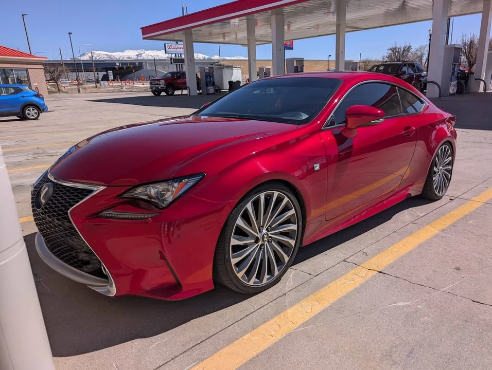 2015 Lexus RC - Image 2 of 6