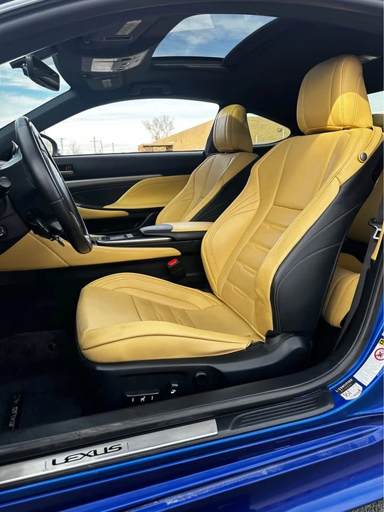 2015 Lexus RC - Image 9 of 15