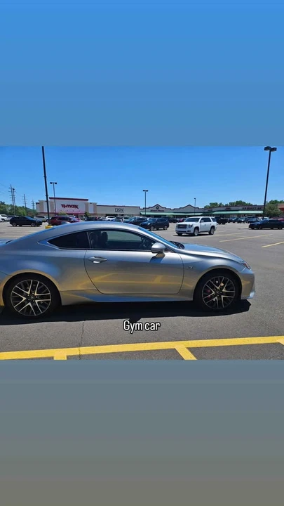 2015 Lexus RC - Image 5 of 14