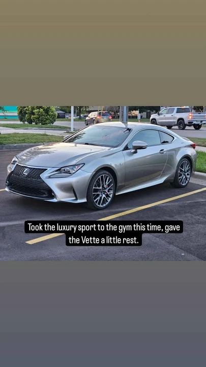 2015 Lexus RC - Image 10 of 14