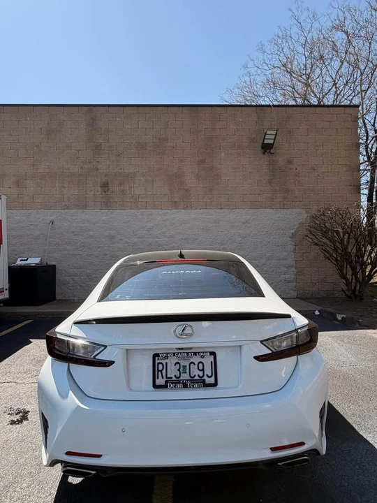 2015 Lexus RC - Image 14 of 19