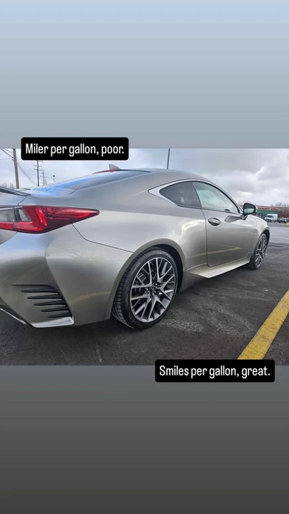 2015 Lexus RC - Image 8 of 14