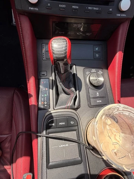 2015 Lexus RC - Image 19 of 19