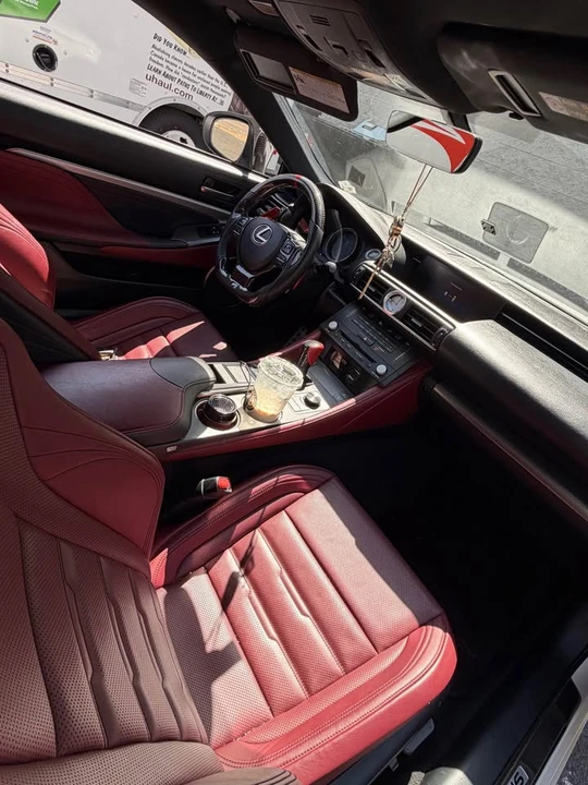 2015 Lexus RC - Image 7 of 19