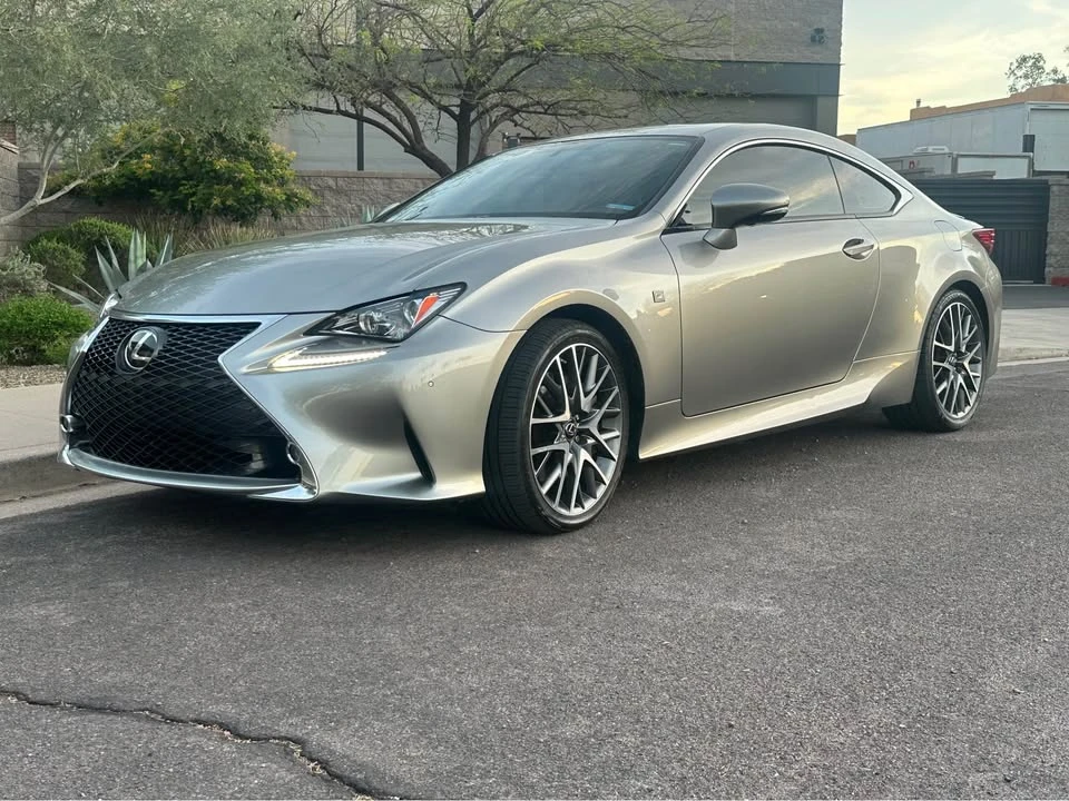 2015 Lexus RC - Image 11 of 12