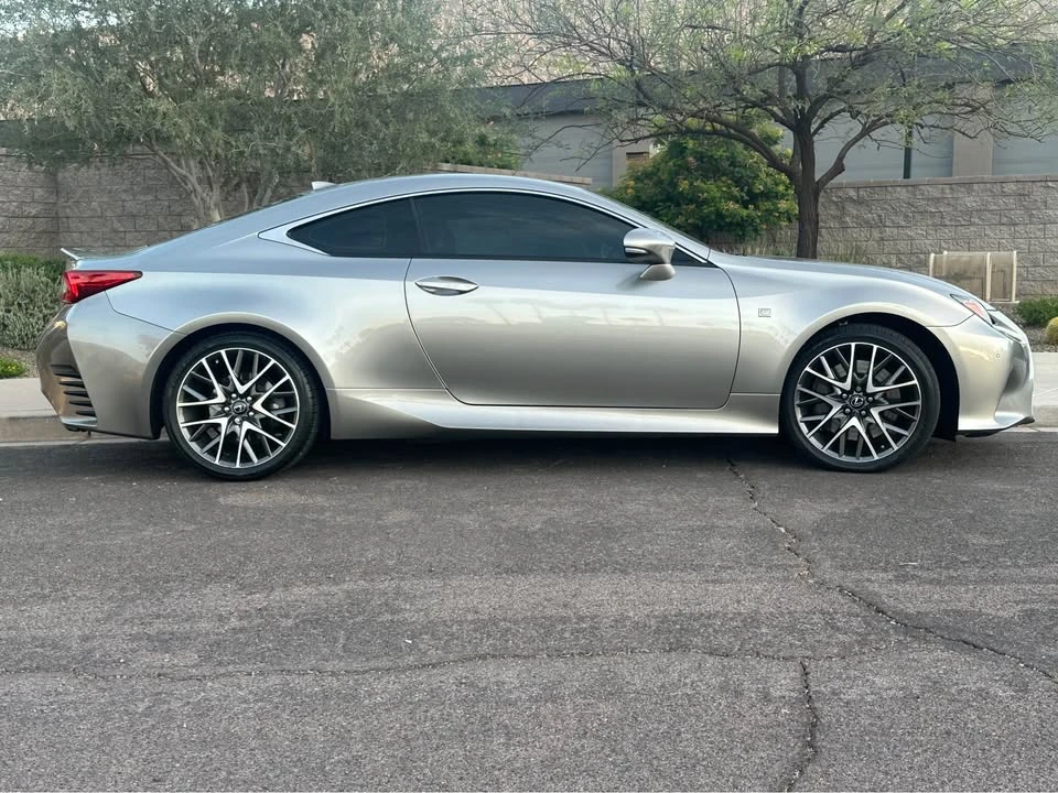 2015 Lexus RC - Image 12 of 12