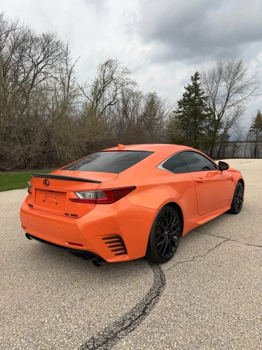 2015 Lexus RC - Image 4 of 19