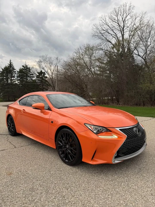 2015 Lexus RC - Image 5 of 19