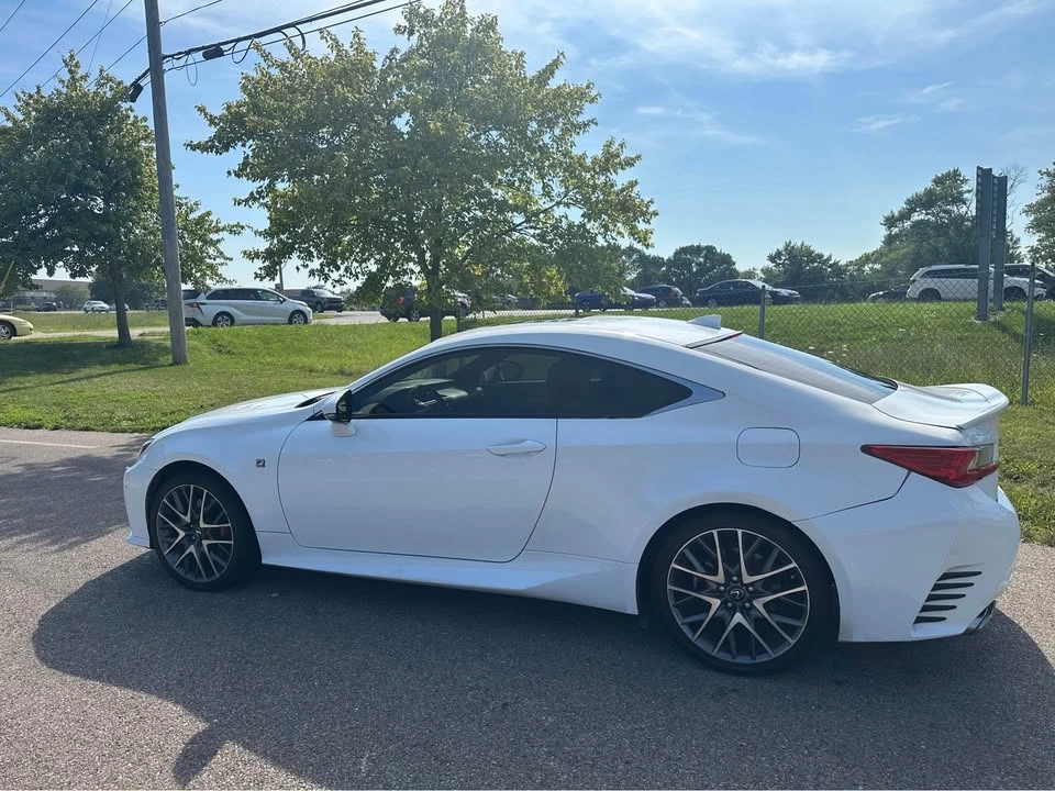 2015 Lexus RC - Image 4 of 13