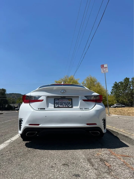 2015 Lexus RC - Image 4 of 7