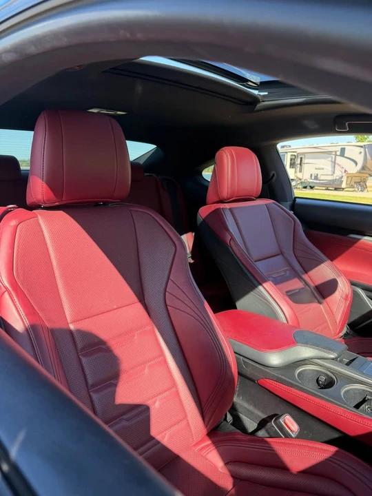 2015 Lexus RC - Image 14 of 20