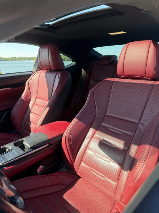 2015 Lexus RC - Image 15 of 20