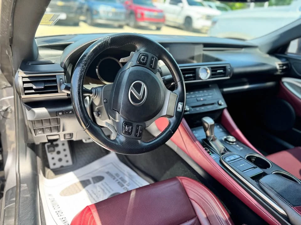 2015 Lexus RC - Image 5 of 9