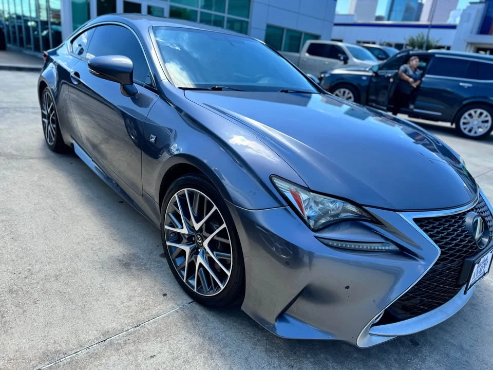 2015 Lexus RC - Image 2 of 9