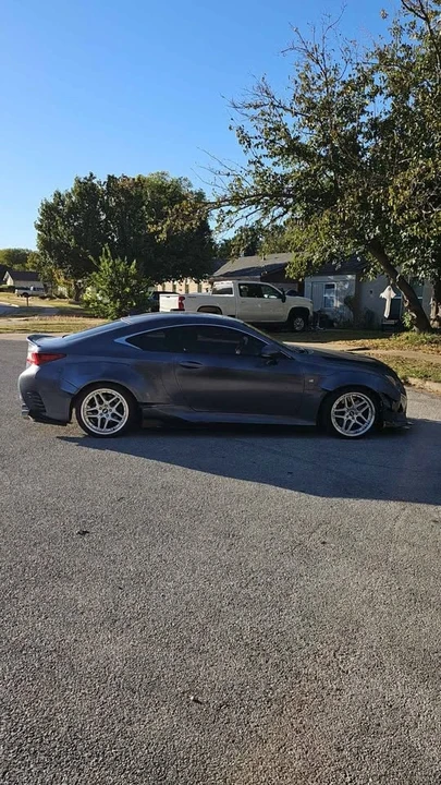 2015 Lexus RC - Image 7 of 12