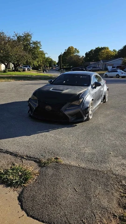 2015 Lexus RC - Image 2 of 12