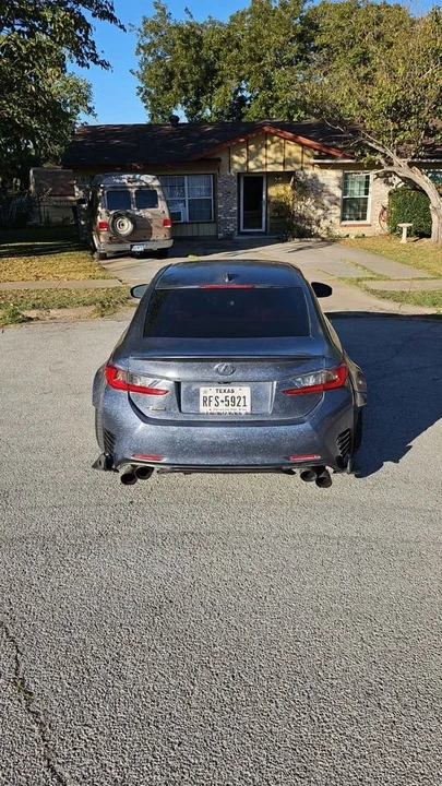 2015 Lexus RC - Image 5 of 12